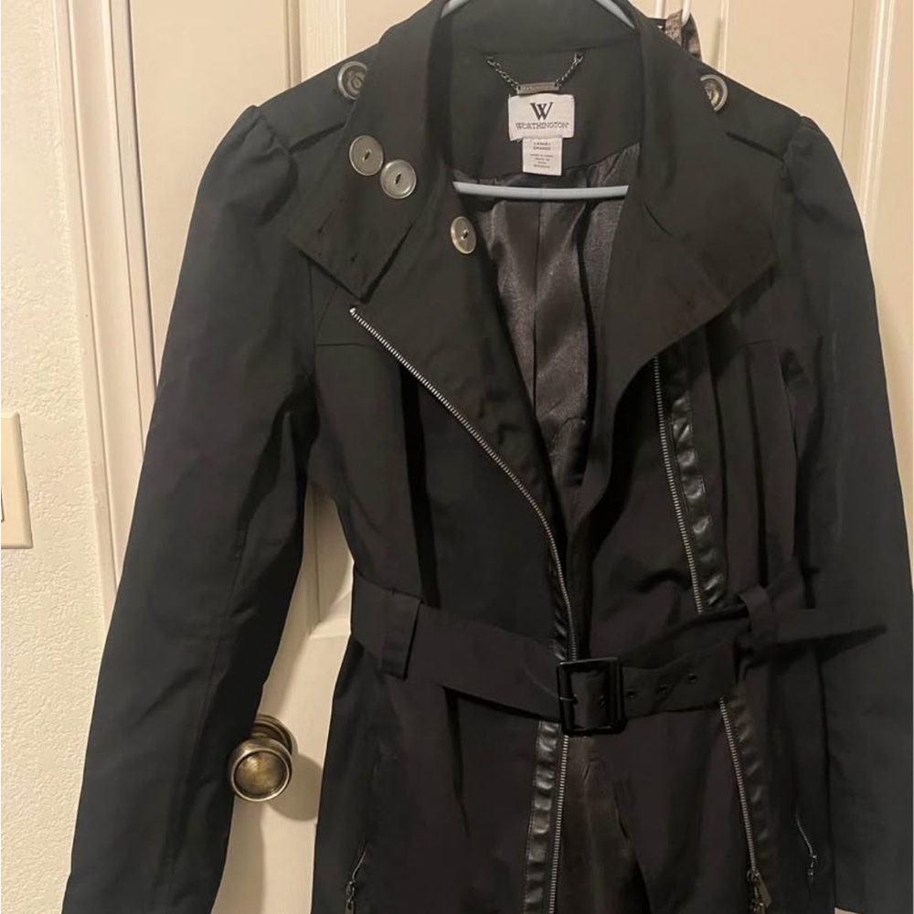 omen's Black Belted Jacket